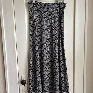 LuLaRoe Black and White Floral Maxi Skirt